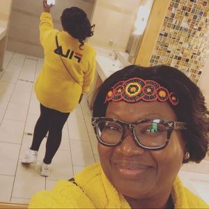 Meet your Posher, Angela